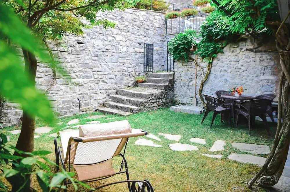 Loppia Secret Garden by Wonderful Italy