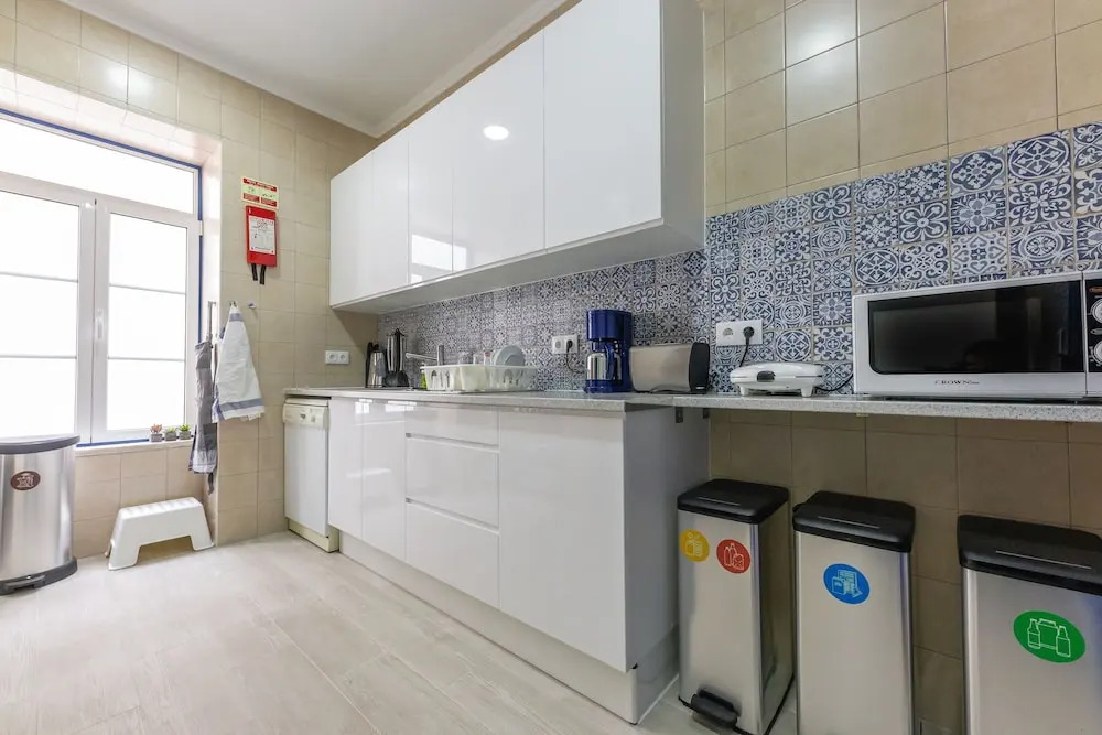 Help Yourself Hostels - Parede