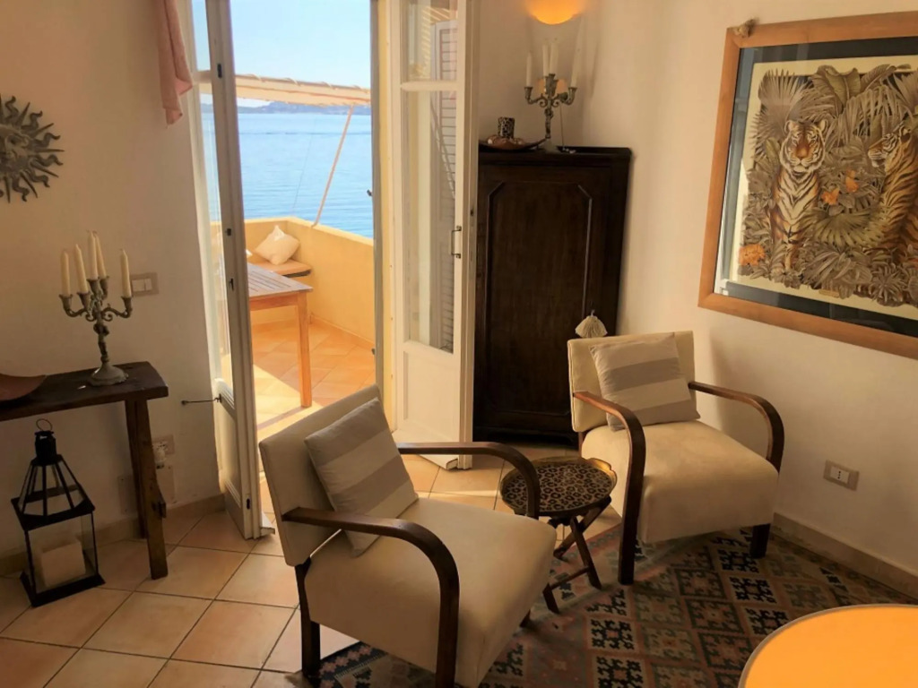 Apartment 11 Centro – TWO ROOM LOFT APARTMENT WITH SEASIDE VIEW.-11C PORTO FARO