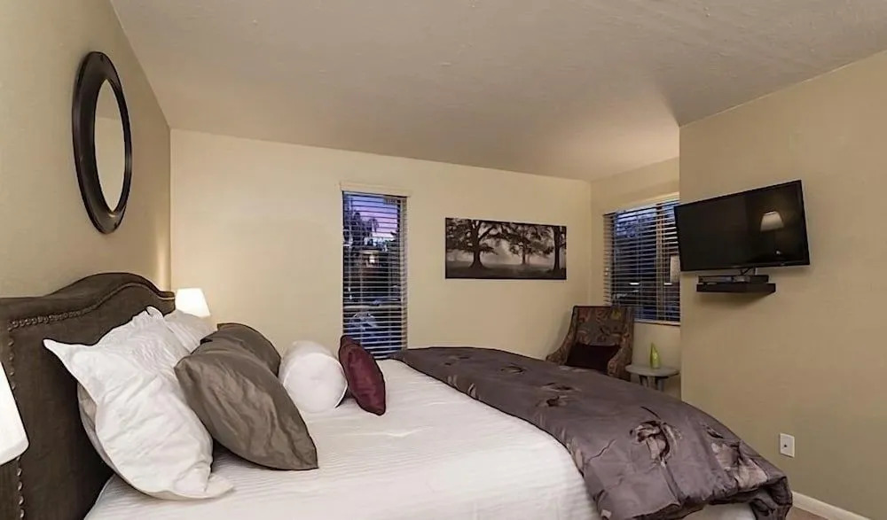 Parktopia By Signature Vacation Rentals