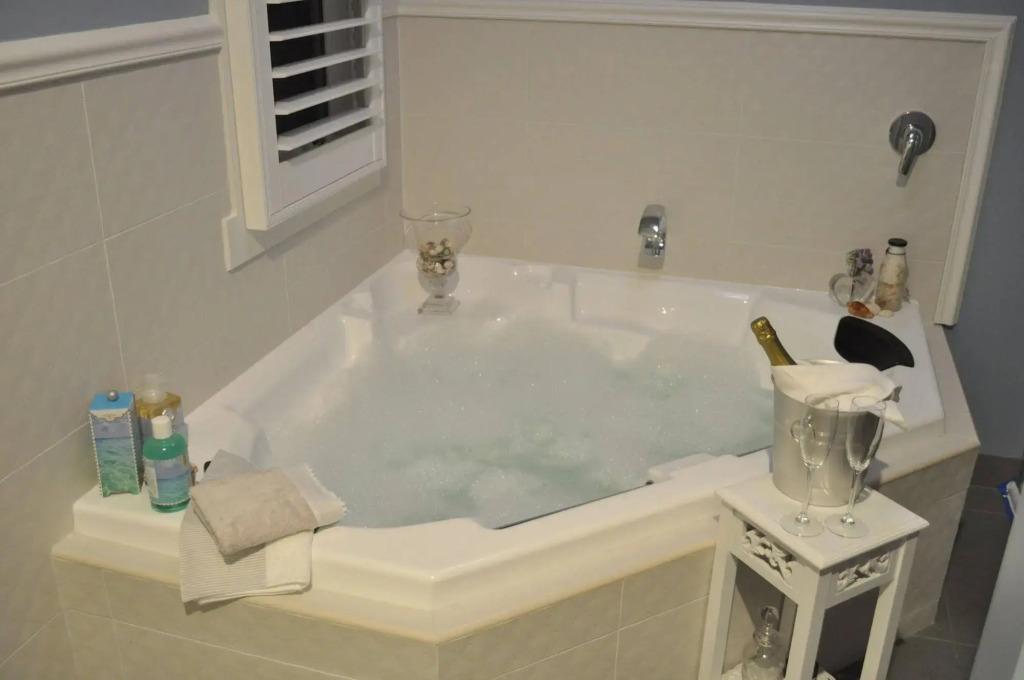 Sailaway Beach House