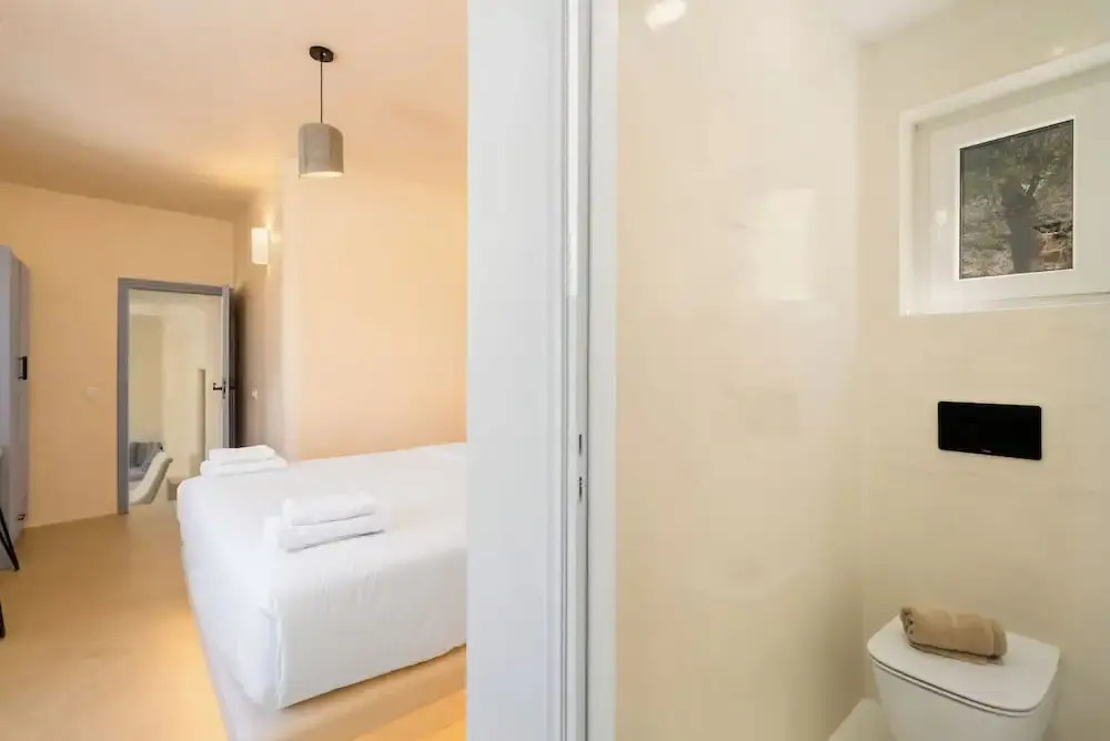 Eolithos Suites
