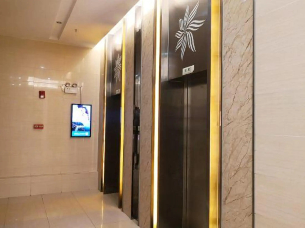 Lingfeng Hotel Apartment (Guangzhou Luogang Minji Plaza, Shuixi Metro Station)
