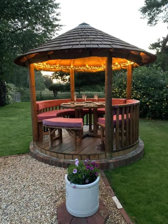 ROSE COTTAGE