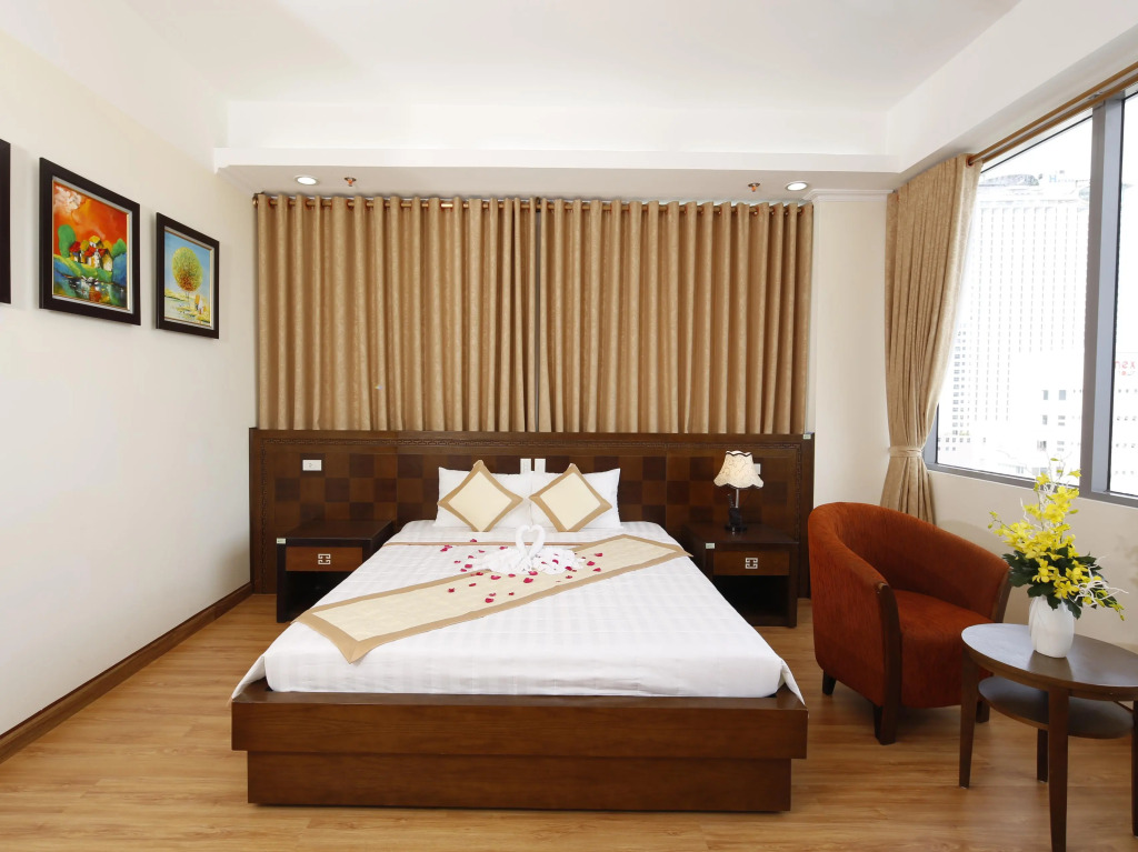 Holiday Central Nha Trang
