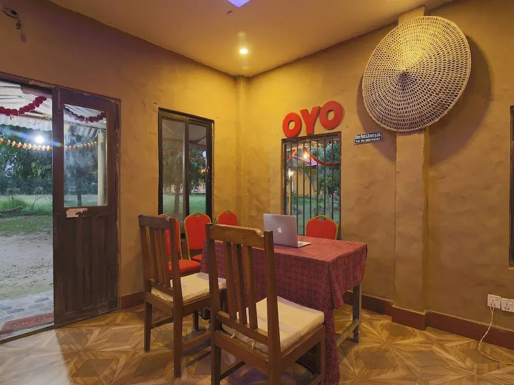 Oyo 355 River Park International Resort