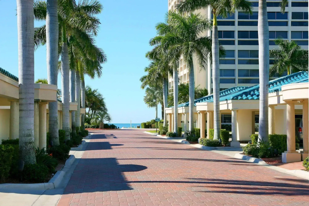 Palm Bay Club By Beachside Management