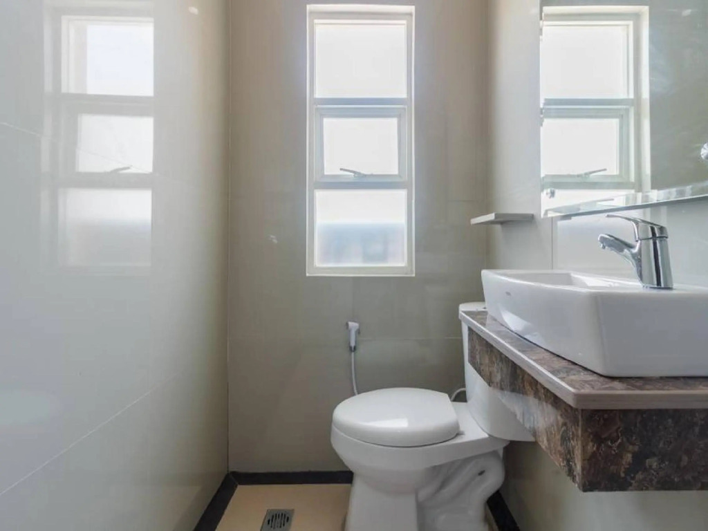 RedDoorz Plus at Boulevard Panakkukang Makassar