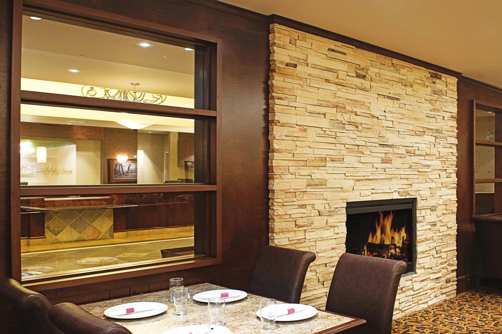 Holiday Inn & Suites Lloydminster by IHG