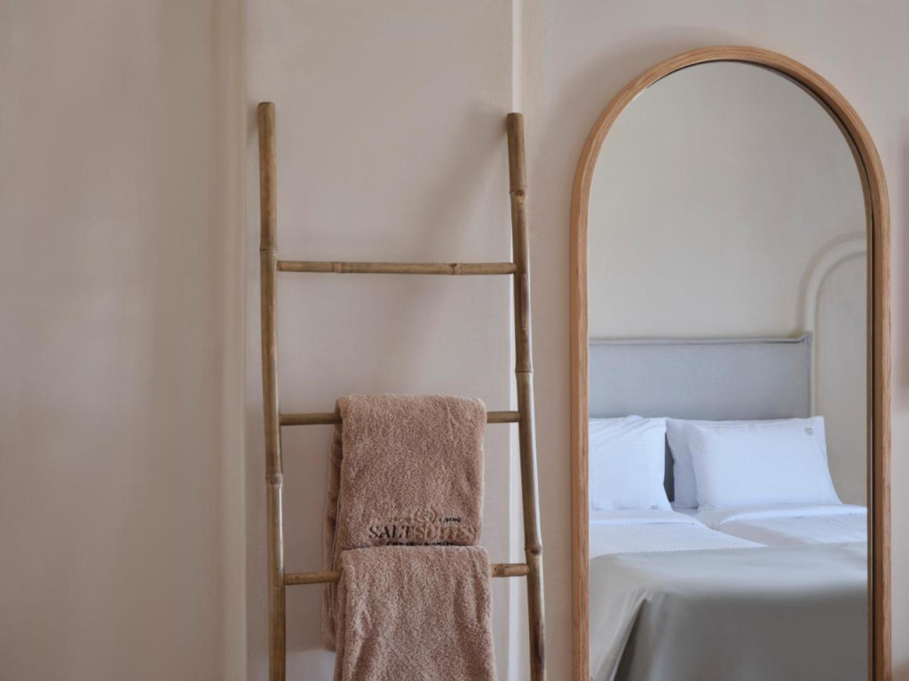 Kosmitis Suites & Villas