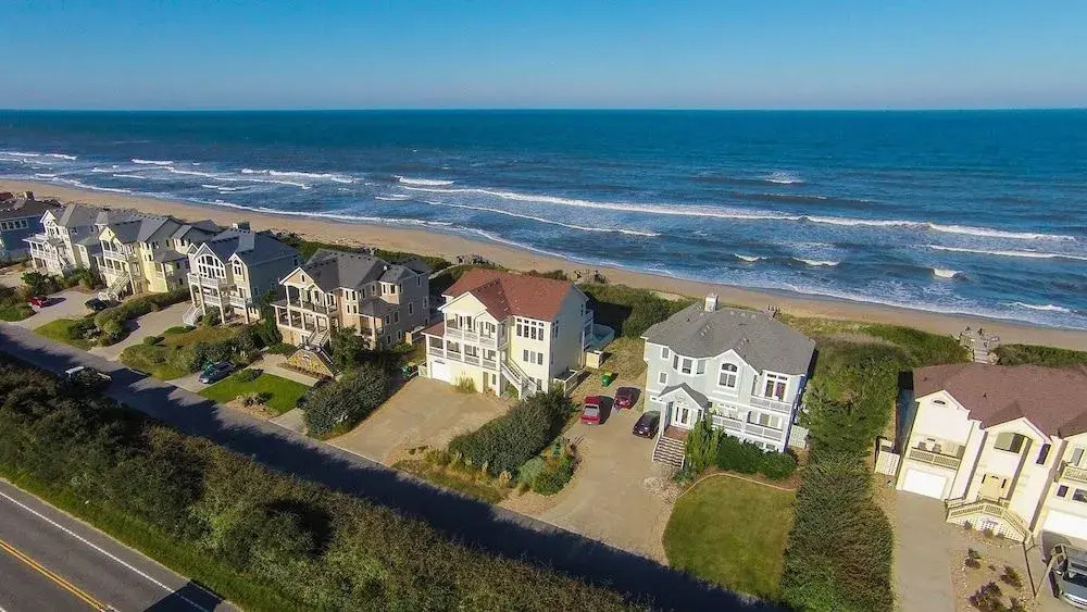 Cabana Beach - 6 Br Home