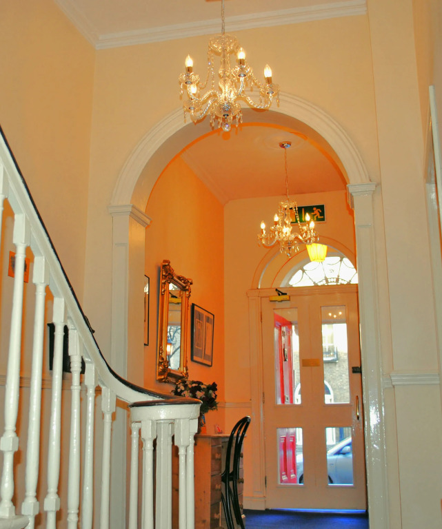 Baggot Court Townhouse