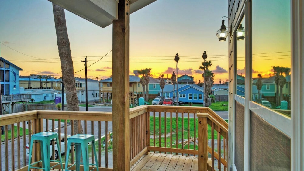 Private Pool + Patio, Walk to Beach Outdoor Oasis Wave On Wave by Avantstay