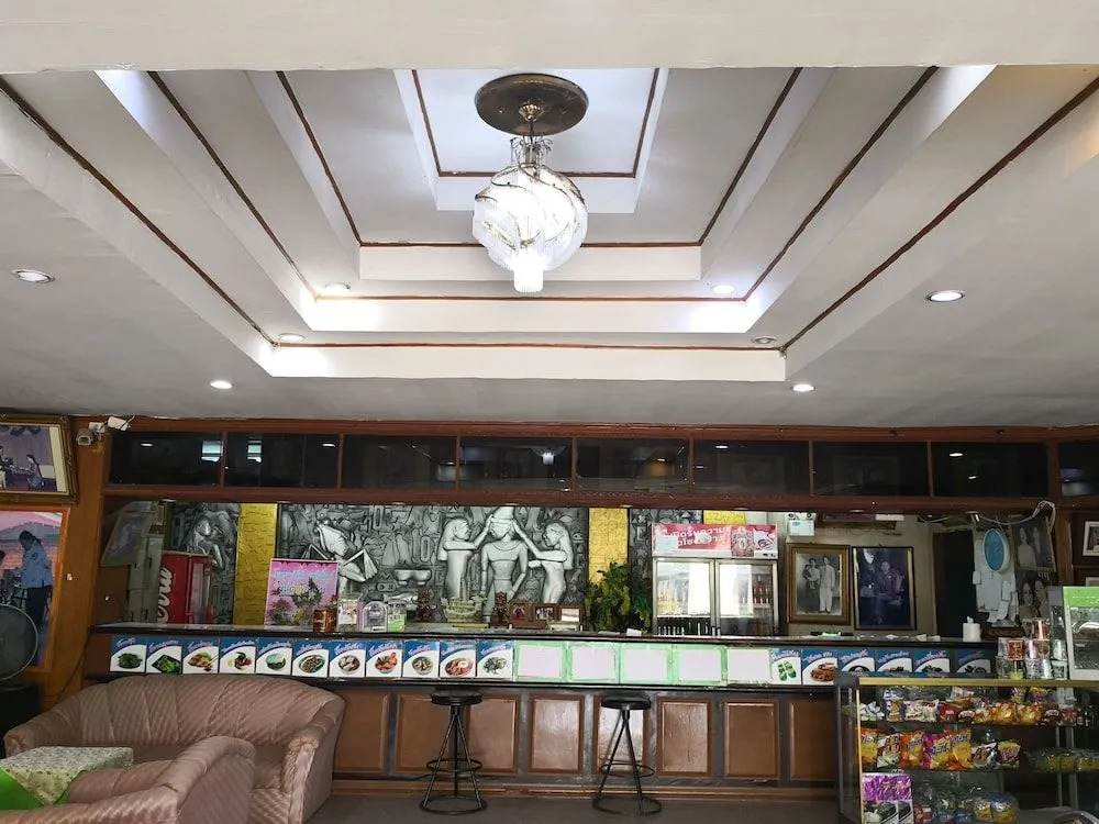 CL Garden Inn