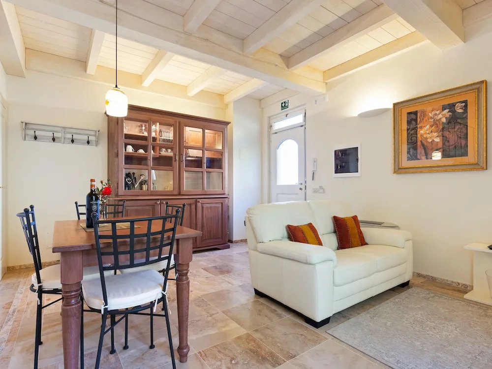 Charming apartment in Castellina in Chianti with garden