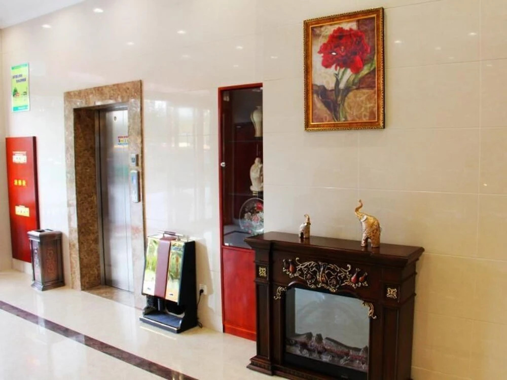 GreenTree Inn Jiaxing ZhongHuan South Road Zhonggang City Express Hotel