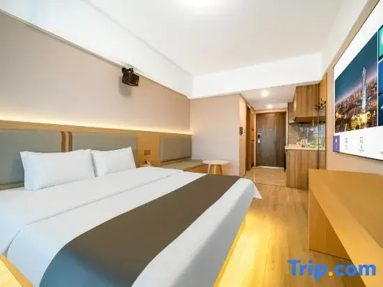 Sumei Movie Hotel (Zhengzhou East Railway Station East Square Huaren New Era Plaza)