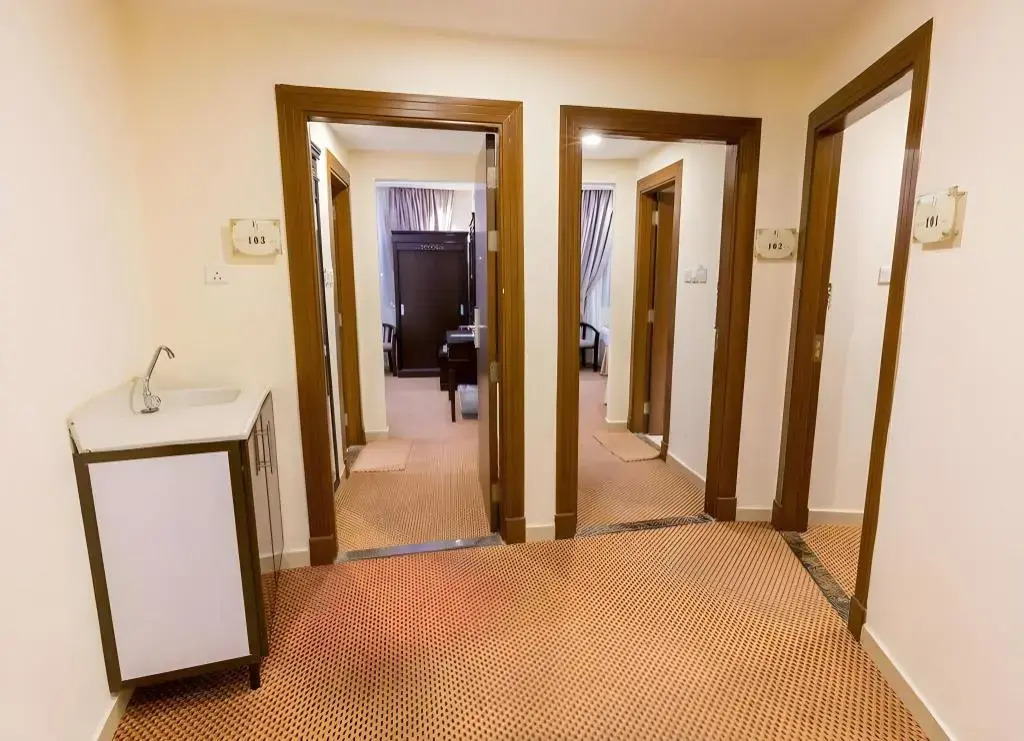 Kiona Al-Azizia Hotel