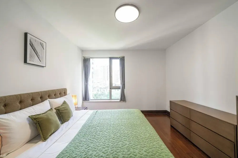 Tyms Premium 3BR 2BA Apt Walk to Metro