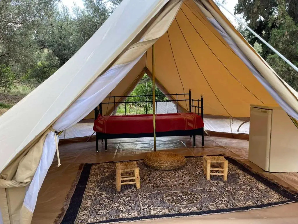 Tent by the sea, private toilet and kitchenette