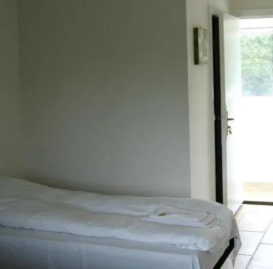 Hotel Drop-In
