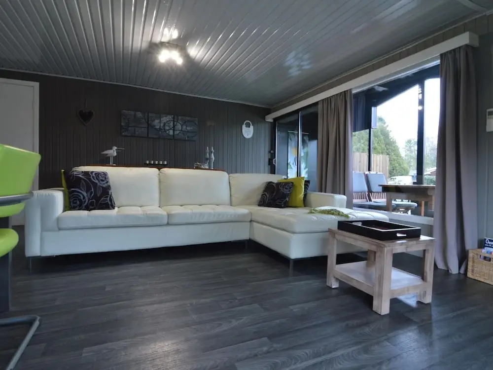 Modern Waterfront Chalet