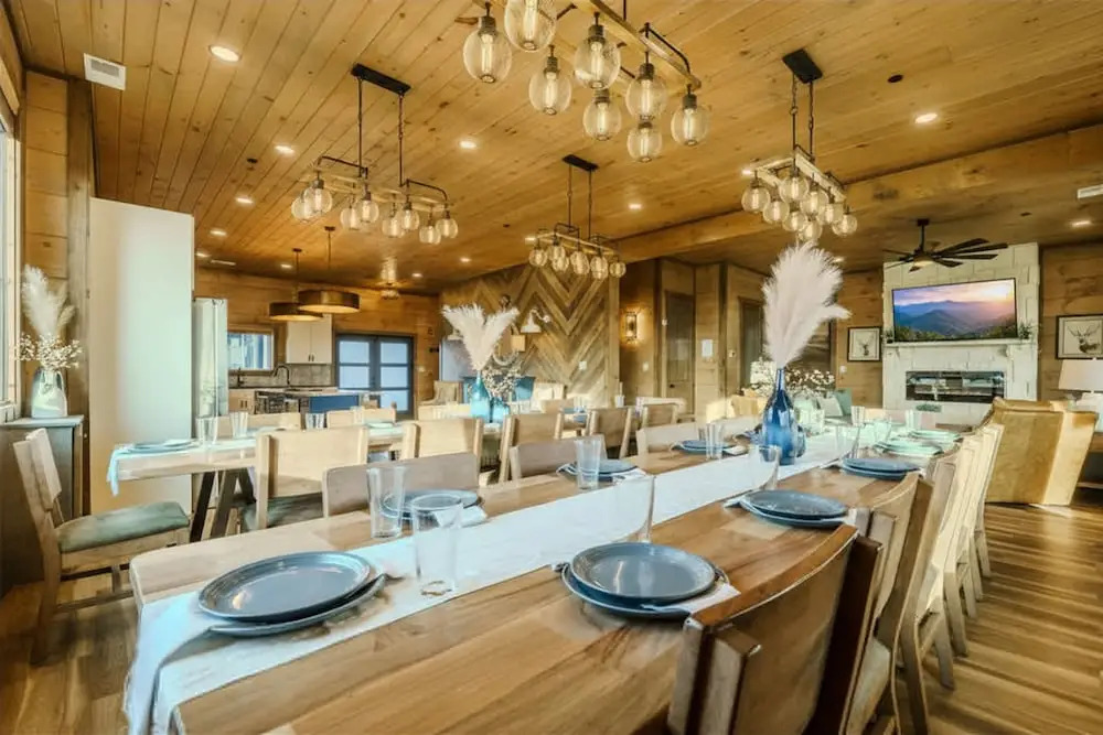 NEW 12br Lux Lodge Private Pool-mtn Views