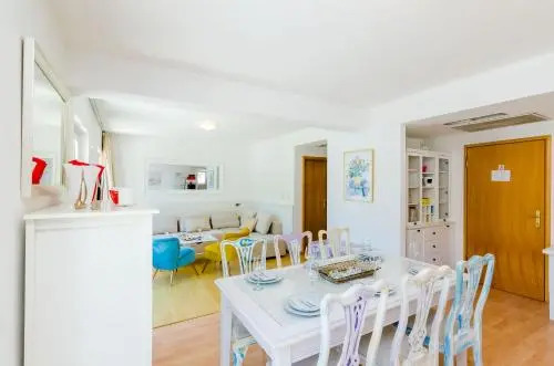 Five-Bedroom Apartment in Zaton Mali