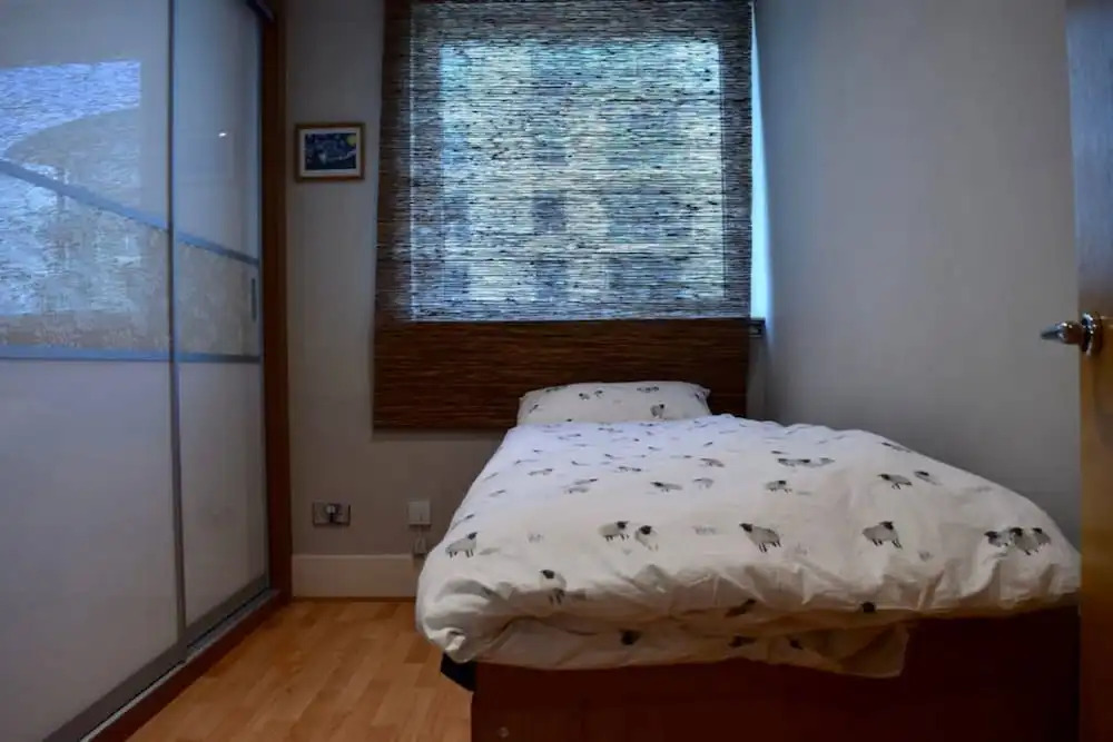 Modern 2 Bedroom Apartment With Stunning Views