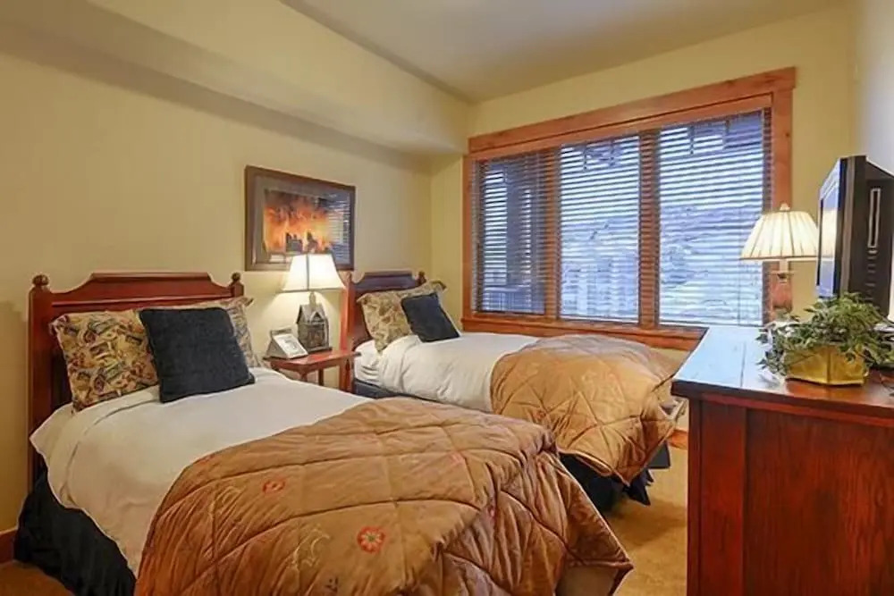 5106 Emerald Lodge, Trappeur's Crossing Apartment 5