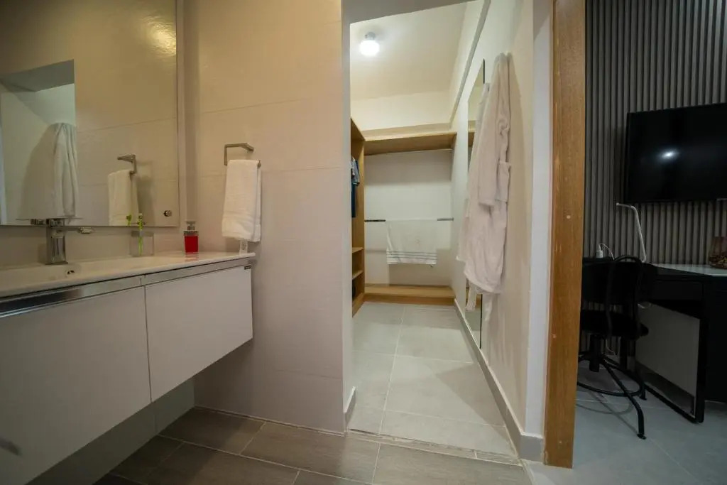 Sdq, Gym, Pool, 1br 2B, Downtown F7