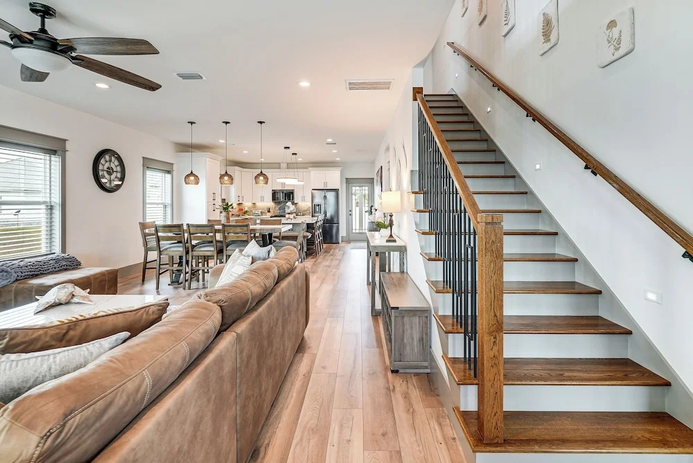 Walk to Beach! 'ocean's Paradise' w/ Patio