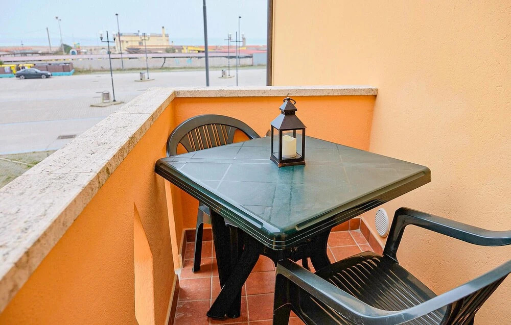 Awesome Apartment in Rosolina Mare With 1 Bedrooms