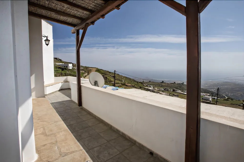 Tinos Delight