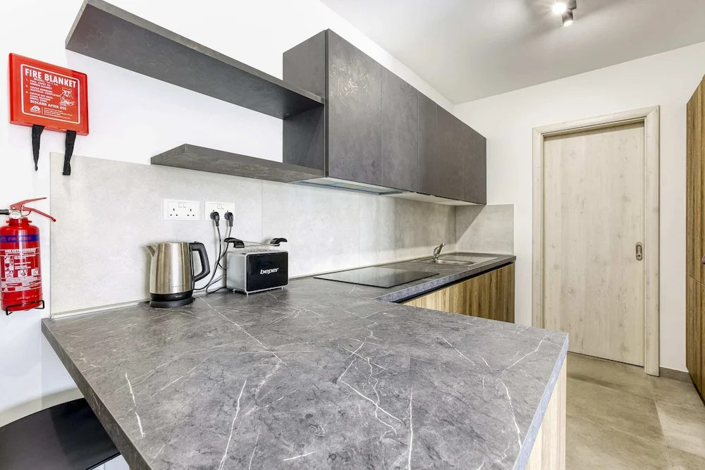 Gzira Suite 14