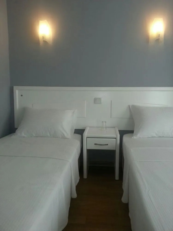 Adrian Beach Hotel