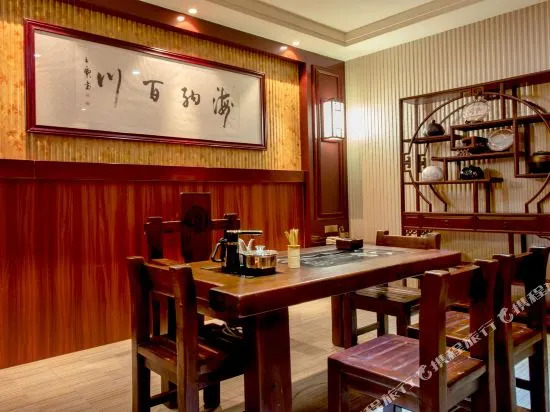 Beautiful Country Hotel Jingzhou