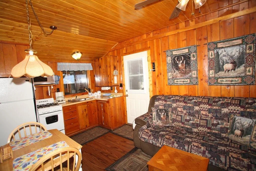 Reverse Creek Lodge