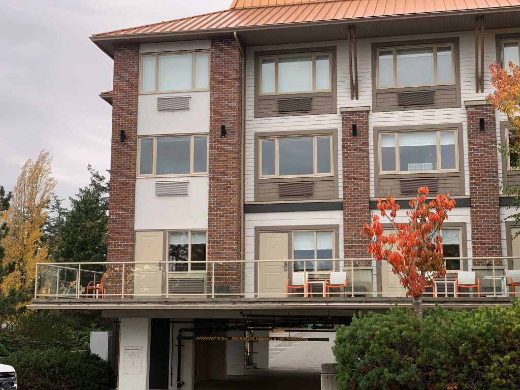 Holiday Inn Victoria - Elk Lake by IHG