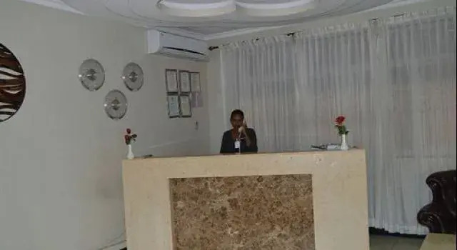 ShaMooL Hotel