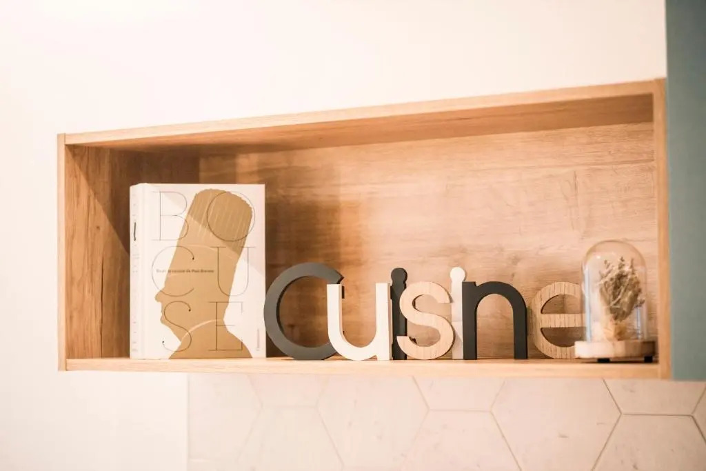 Le MAJESTIC **** : Luxury T2 plein centre / v-rent