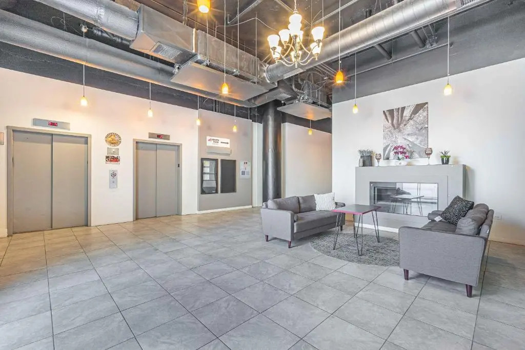 Spacious and Luxurious 3br/2ba near McCormick Place with optional parking