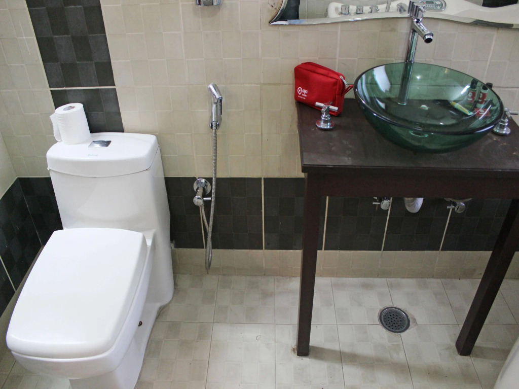 OYO Premium Signature Towers