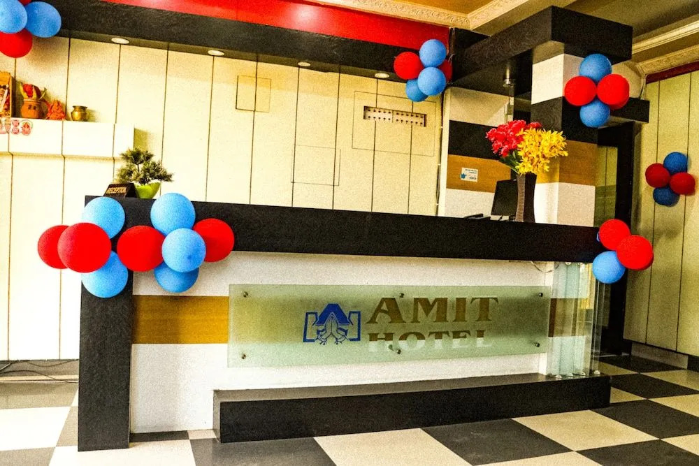 Amit Hotel by Clovers Stays