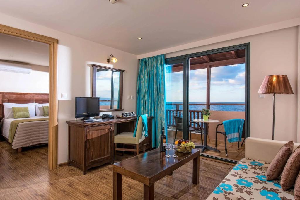 Mila Sissi Bay Hotel