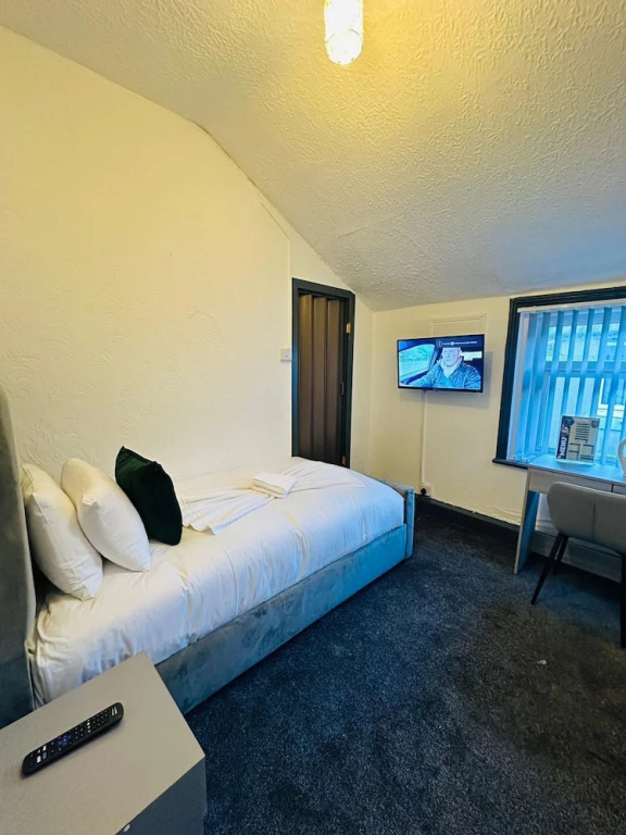 The New Valeron Hotel