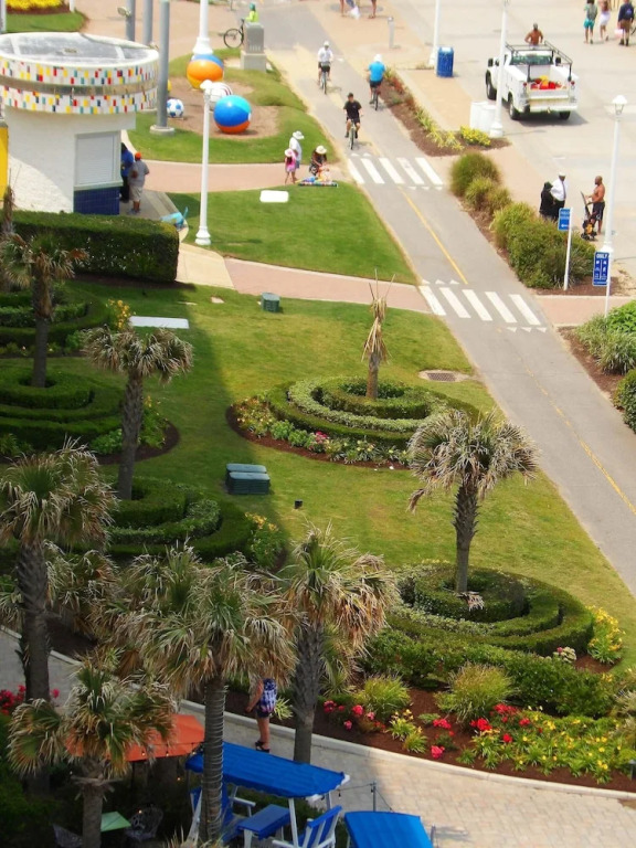 The Breakers Resort Inn