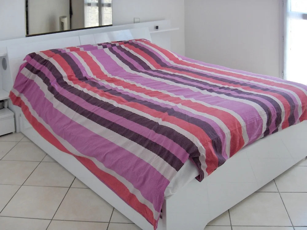 Apartment With 2 Bedrooms in Fréjus, With Wonderful sea View, Furnishe