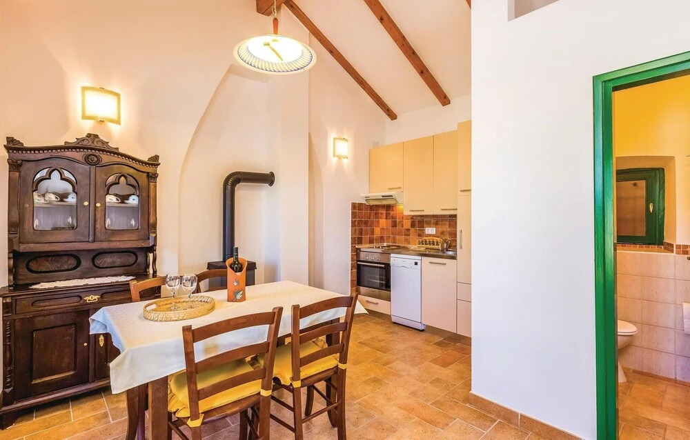 Amazing Home in Crikvenica With Wifi and 3 Bedrooms