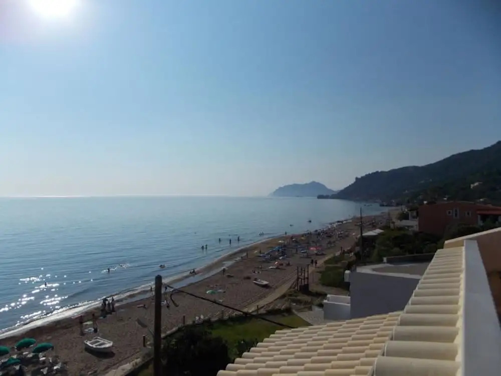 The Harmony - Beachfront sea View Apartment
